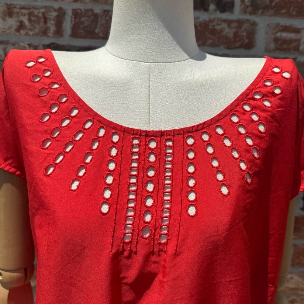 Lane Bryant plus size cherry red tunic 🍒 with cutouts and a drawstring/ 22/24 - Picture 12 of 14